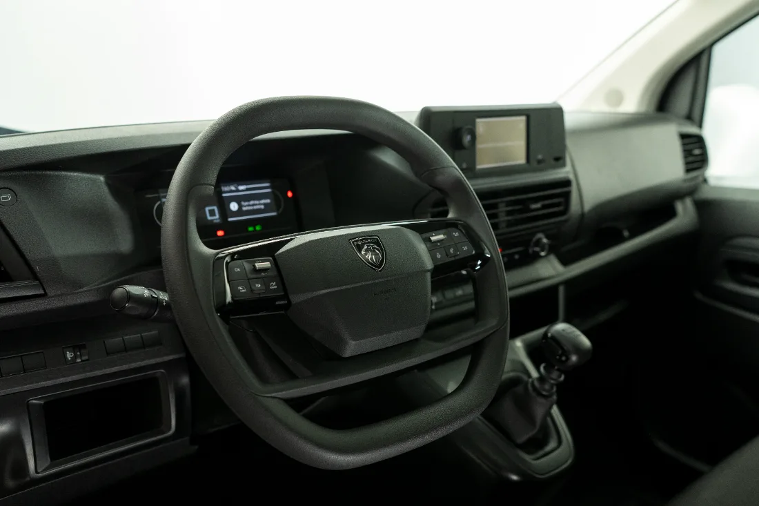 Peugeot Expert — Puesto de manejo