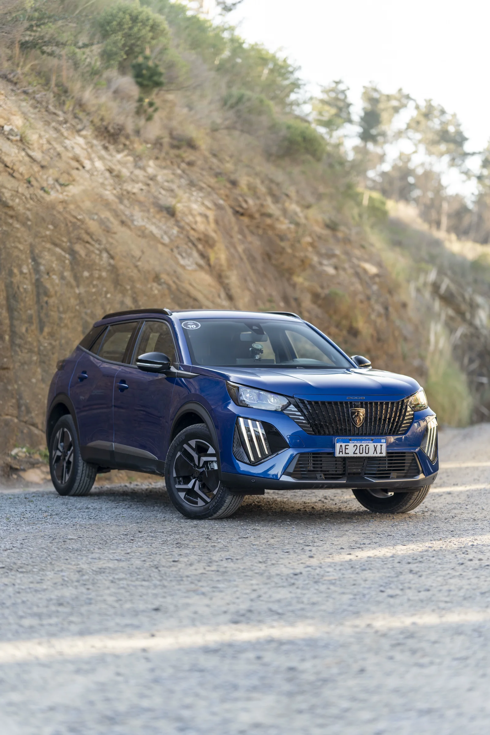 Peugeot 2008 — Frente