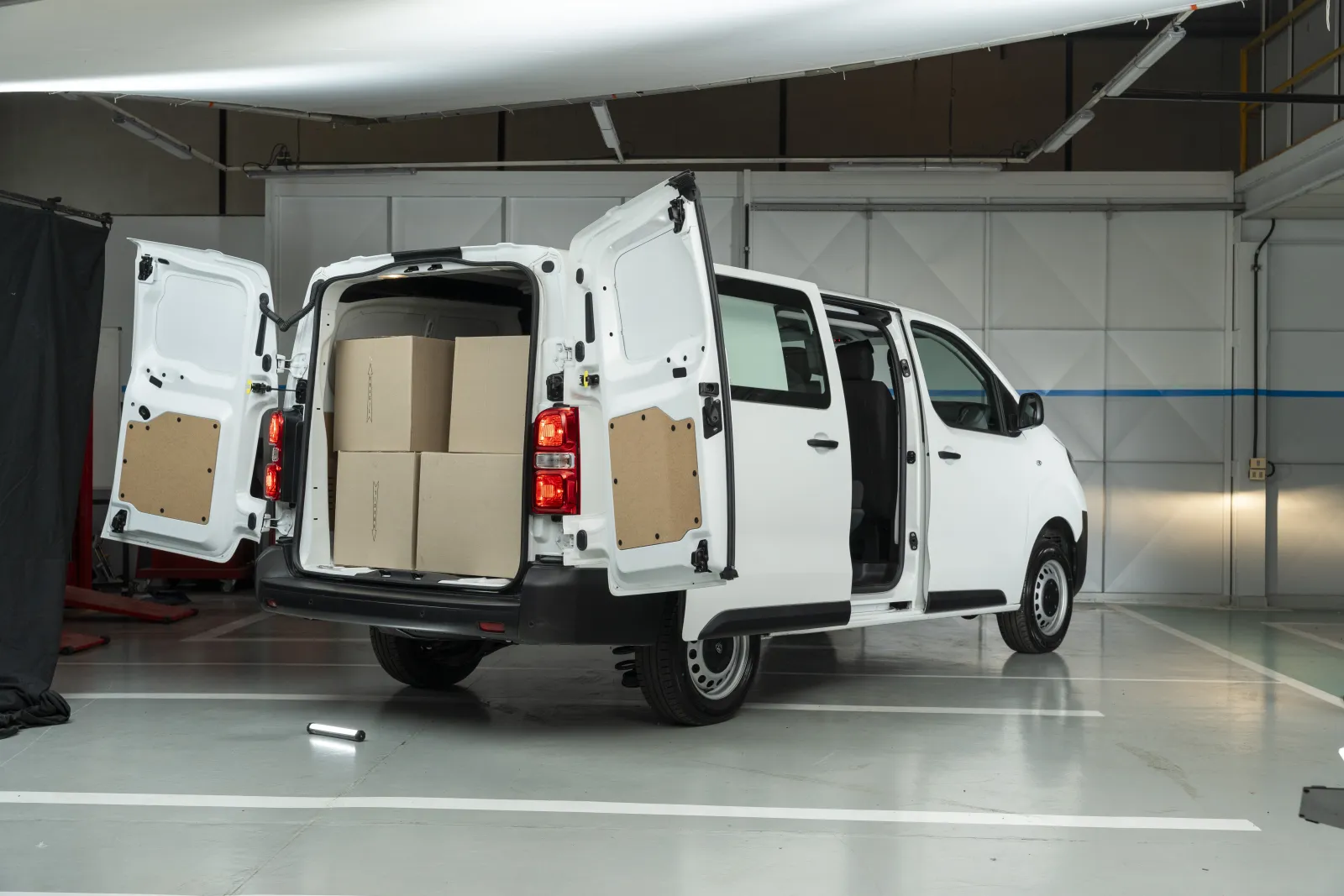 Peugeot Expert — Carga trasera