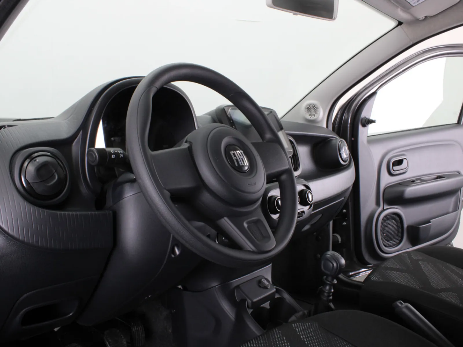 Fiat Mobi — Volante
