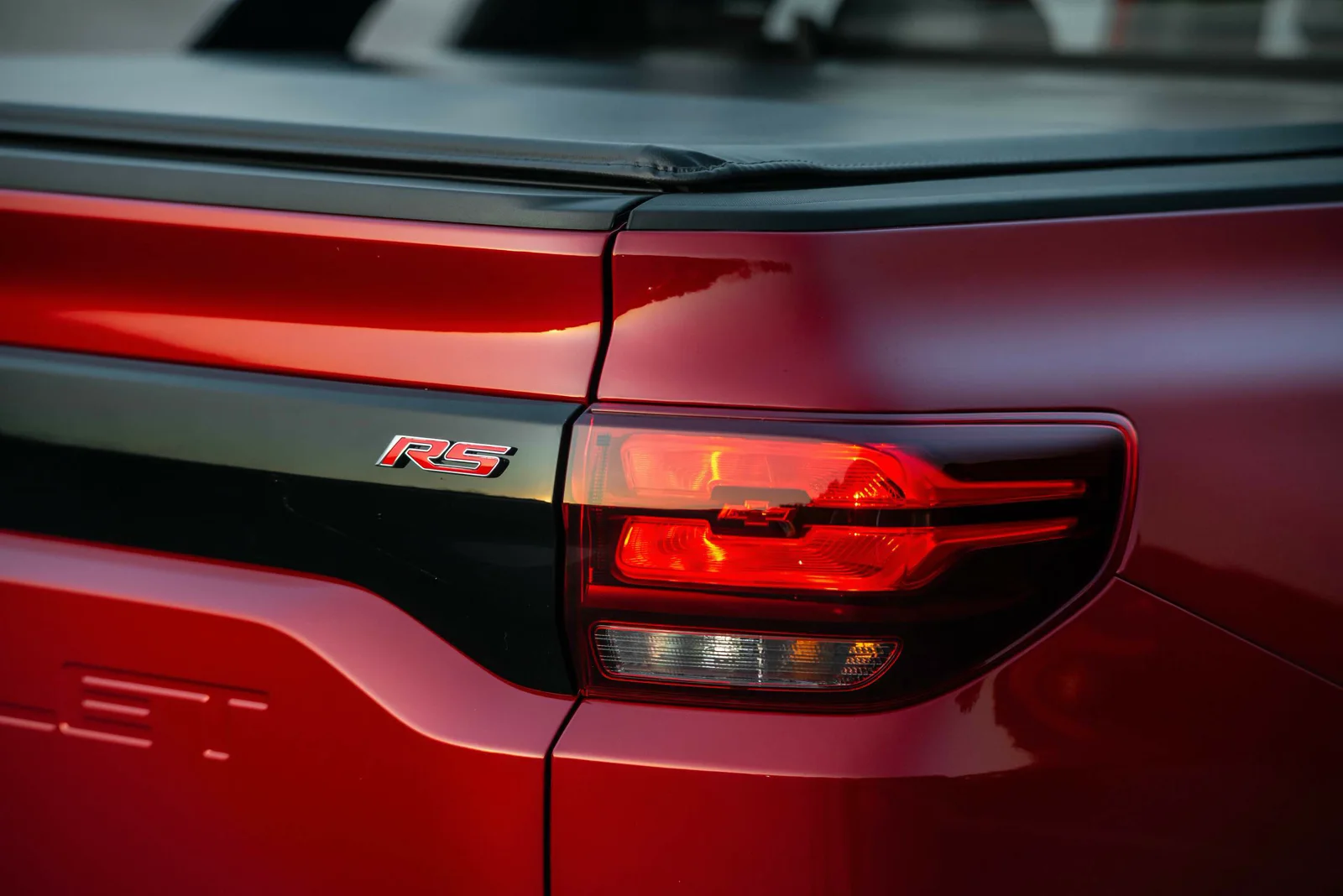 Chevrolet Montana — Perfil