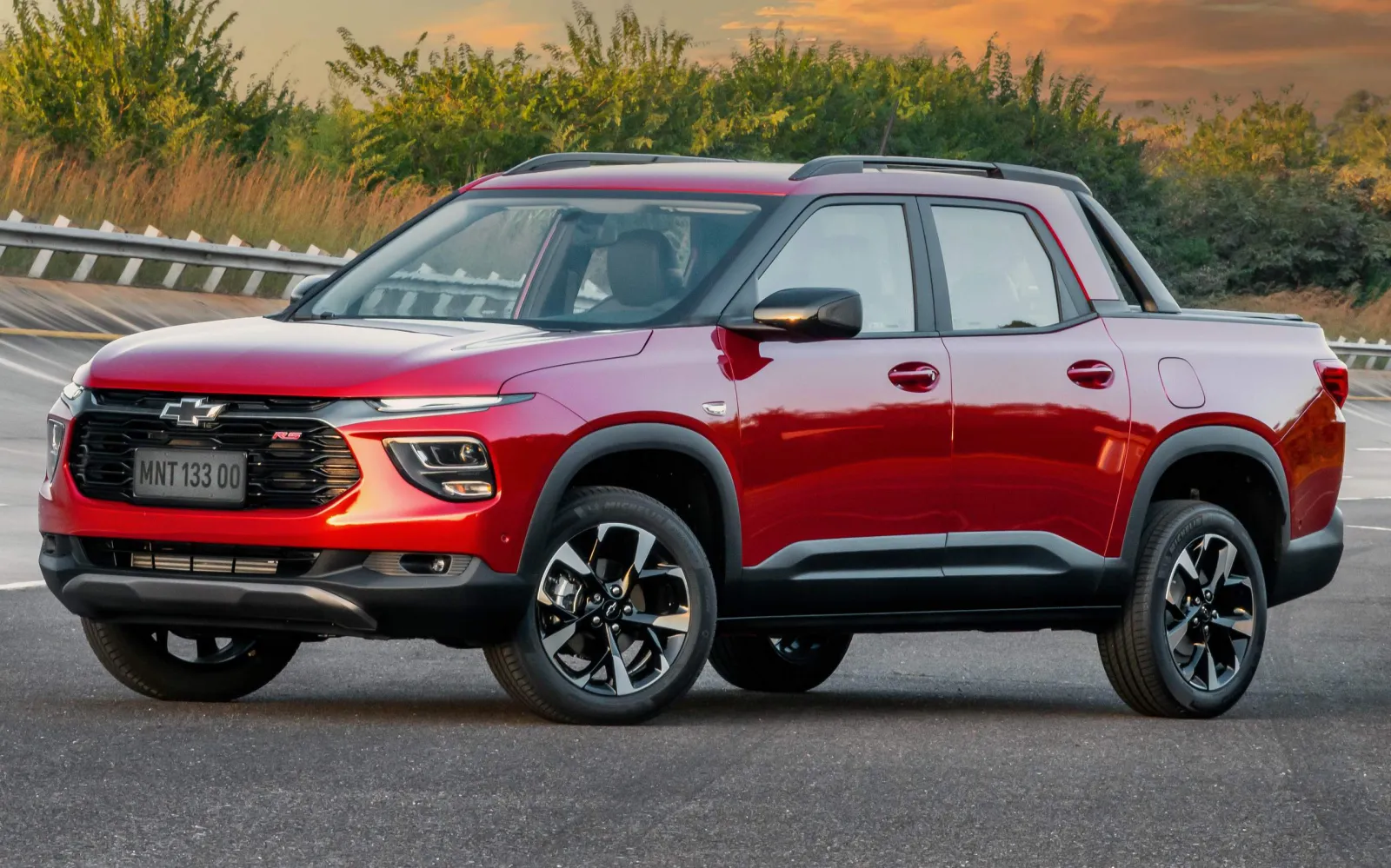 Chevrolet Montana — Frente 3/4