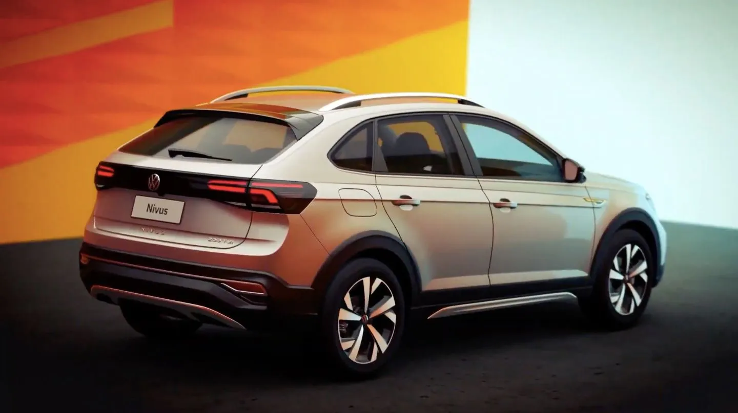 Volkswagen Nivus — 4 airbags + ESC