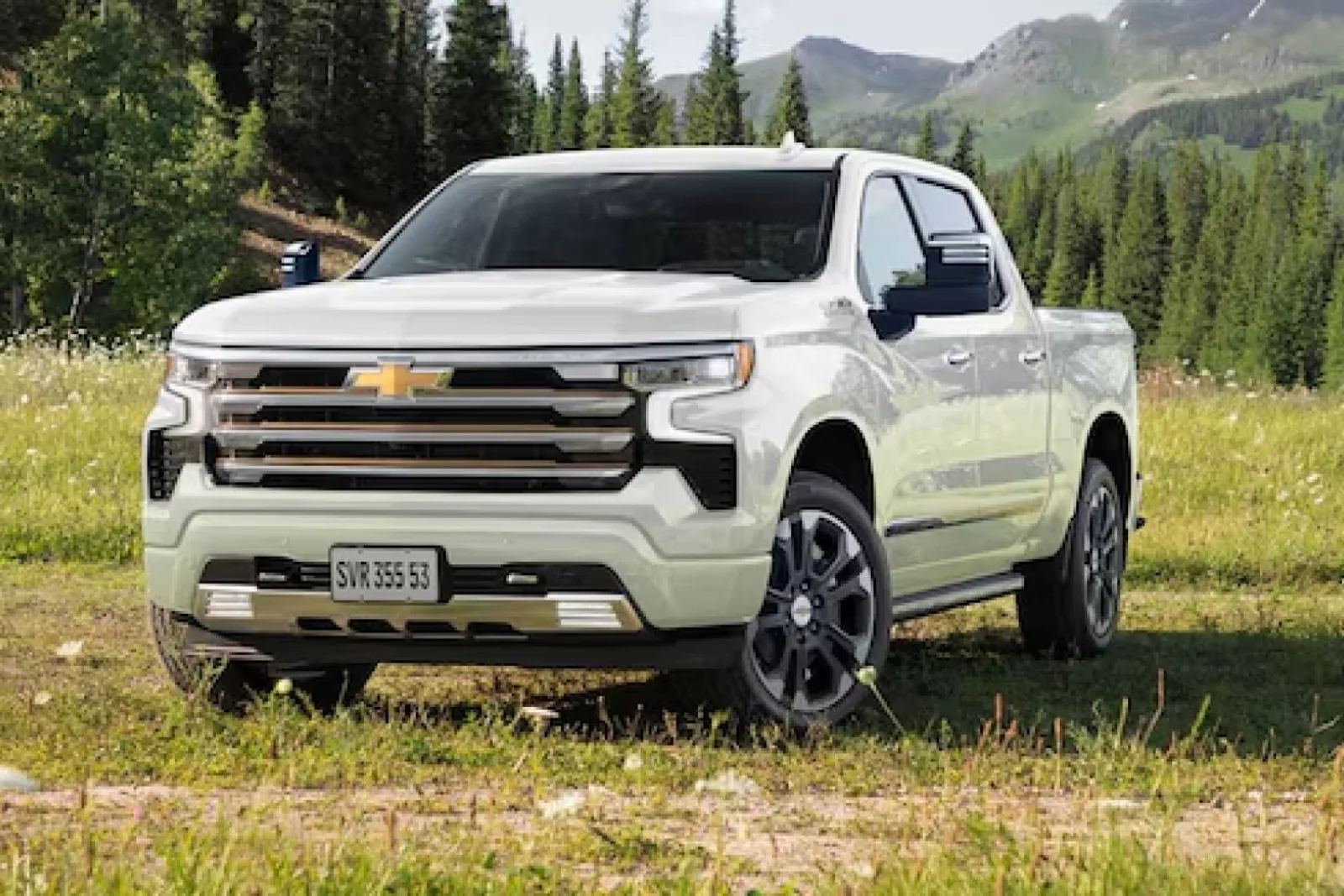 Chevrolet Silverado — Frente 3/4