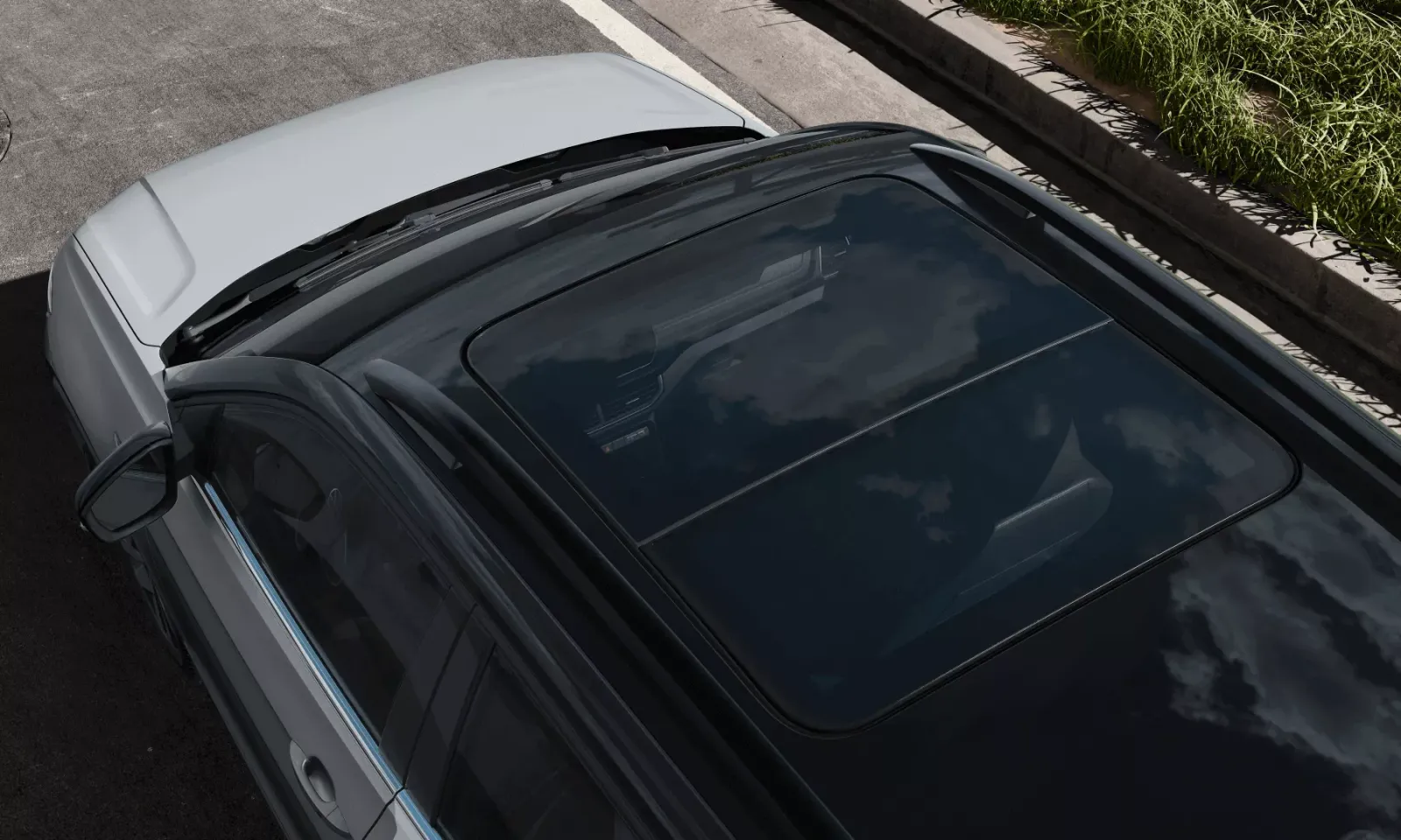 Volkswagen T-Cross — Techo panorámico