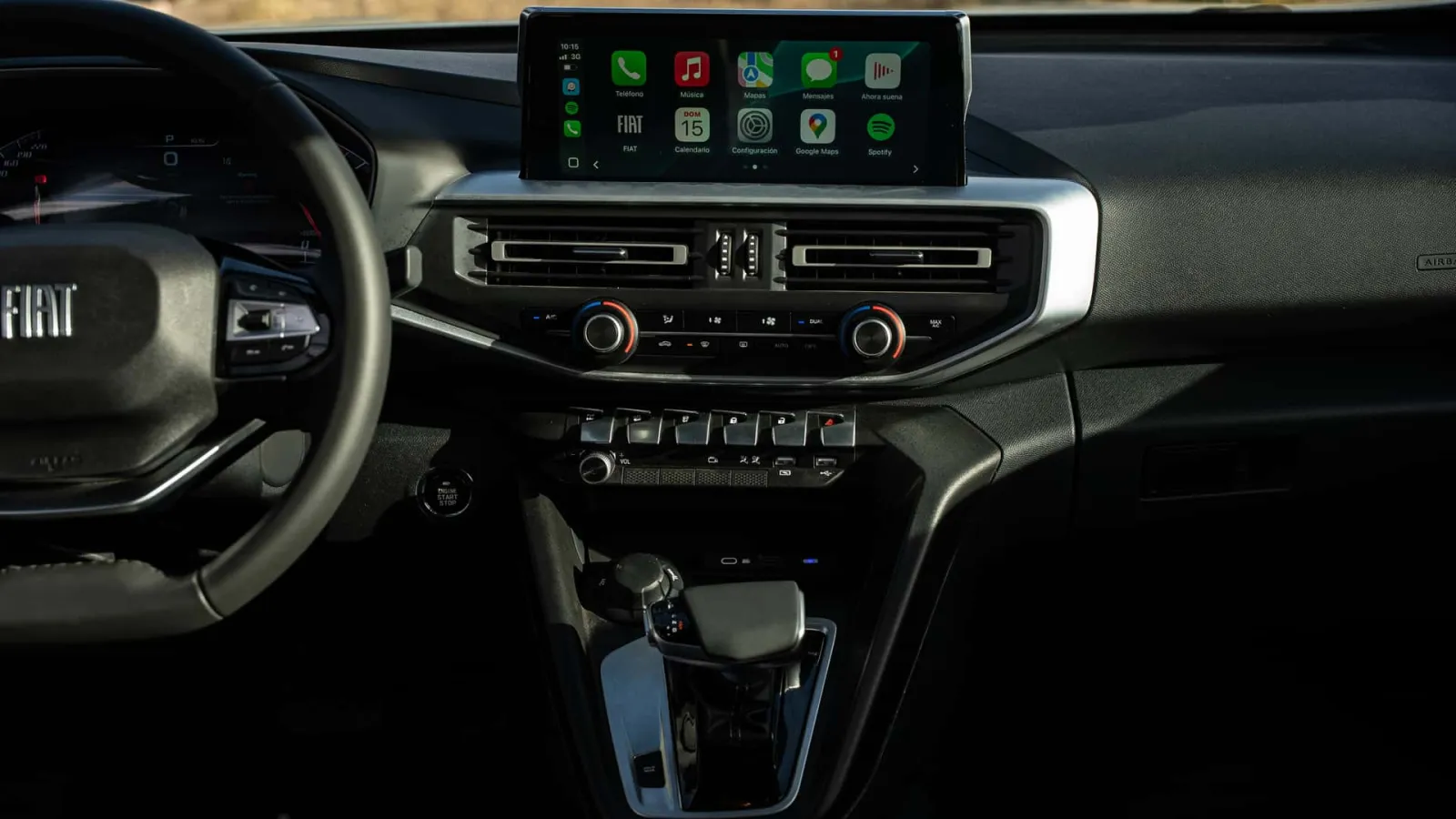 Fiat Titano — UConnect 10.1"